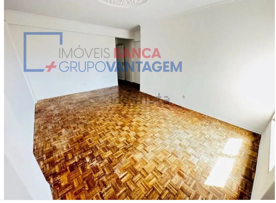 Apartamento T2 para Venda em Agualva e Mira-Sintra