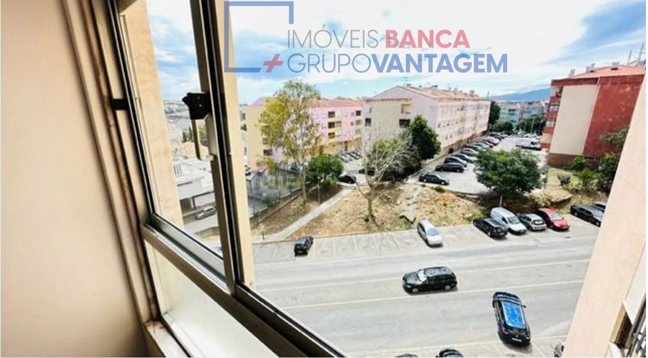 Apartamento T2 para Venda em Agualva e Mira-Sintra