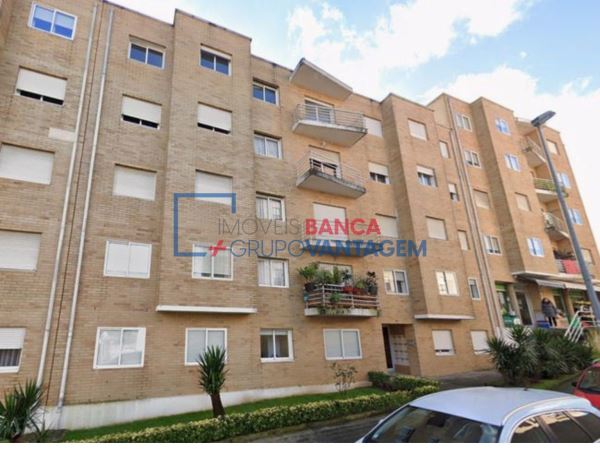 Apartamento T2 C/Varanda - Gondomar