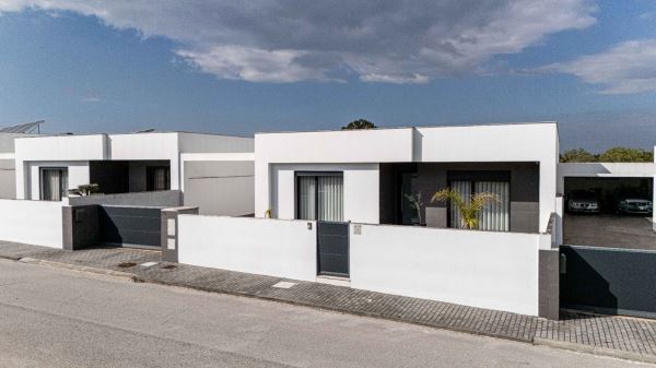 Moradia T3 Em Benedita, Alcobaça