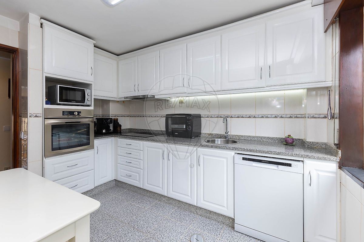Apartamento T3 para Venda em Aldoar, Foz do Douro e Nevogilde