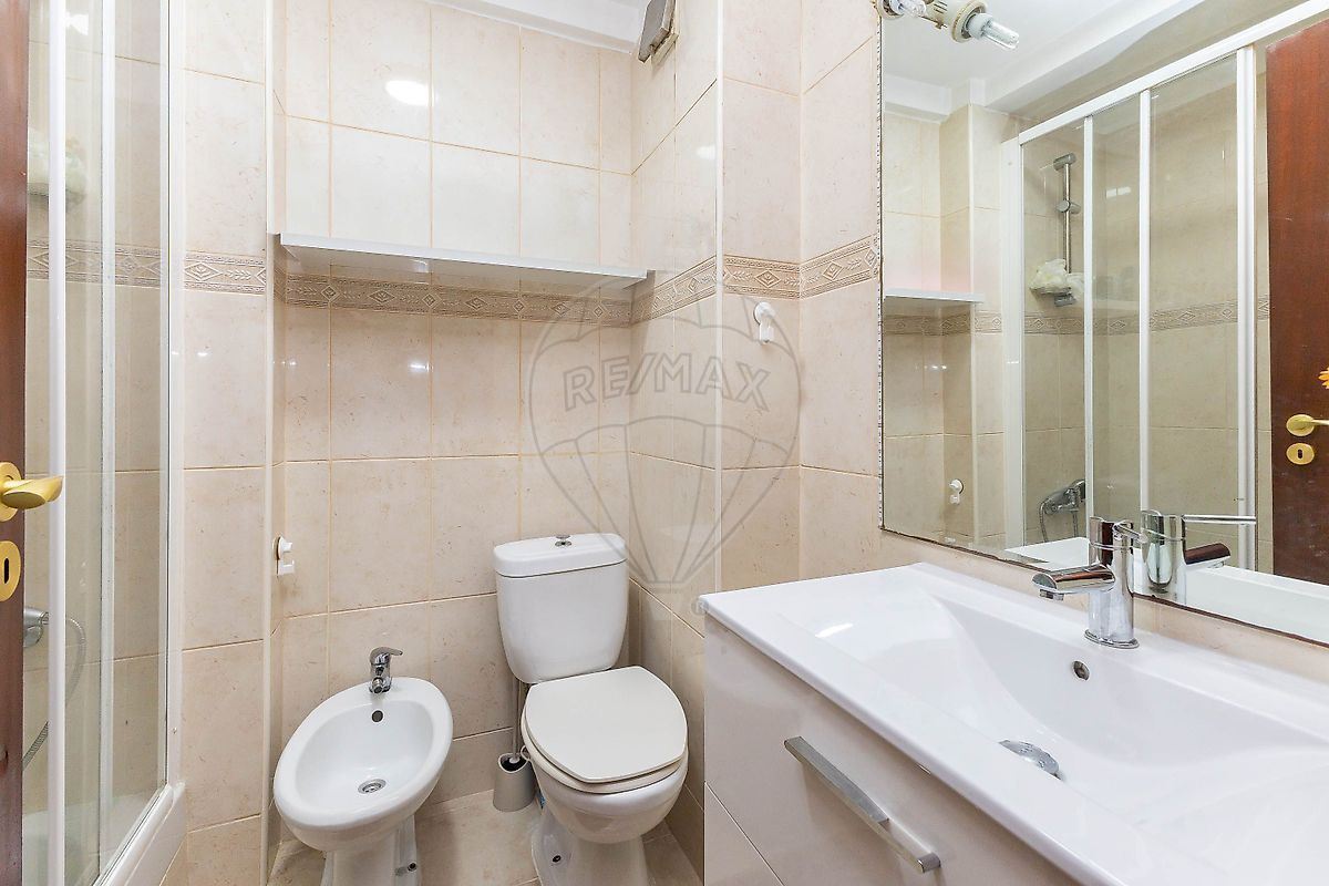 Apartamento T3 para Venda em Aldoar, Foz do Douro e Nevogilde