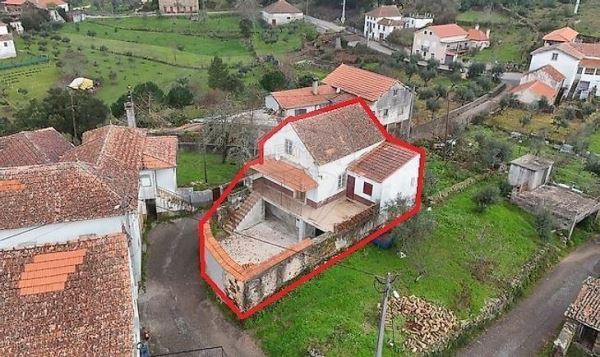 Moradia T2 À Venda Em Góis