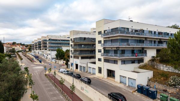 Apartamento T1 - Urbanização Gorgulão Em Coimbra