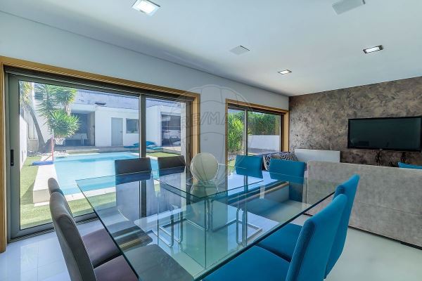 Moradia T4 De Excelência Com Piscina Aquecida E Vista Mar | Arcozelo, Vila Nova De Gaia