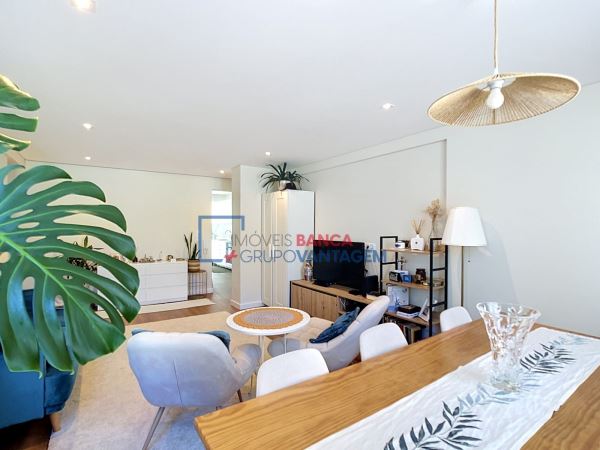 Apartamento T3 Totalmente Remodelado | Suite | Cozinha Equipada | Fontainhas, Cascais