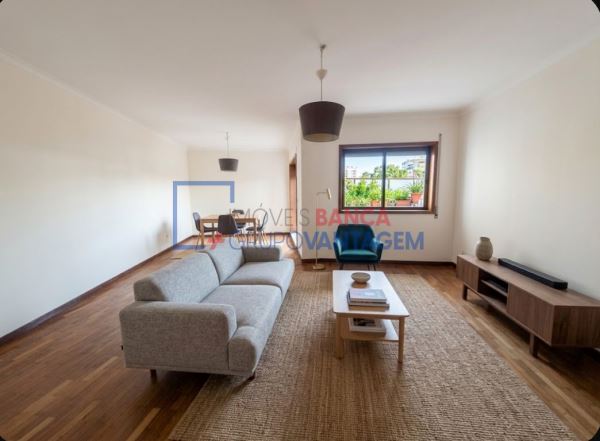 Apartamento T2+1 Com Lugar De Garagem Em Aldoar – Porto