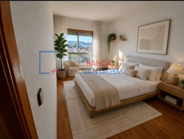 Apartamento T3 Com Lareira, Varanda Comum E Garagem Box Em Gondomar