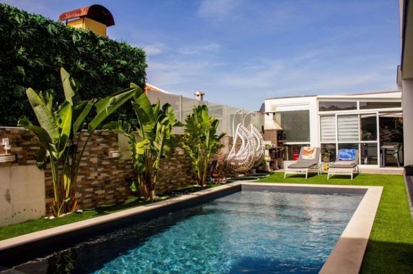 Moradia T4+1 Moderna Com Piscina, Jardim E Rooftop | Casal Novo