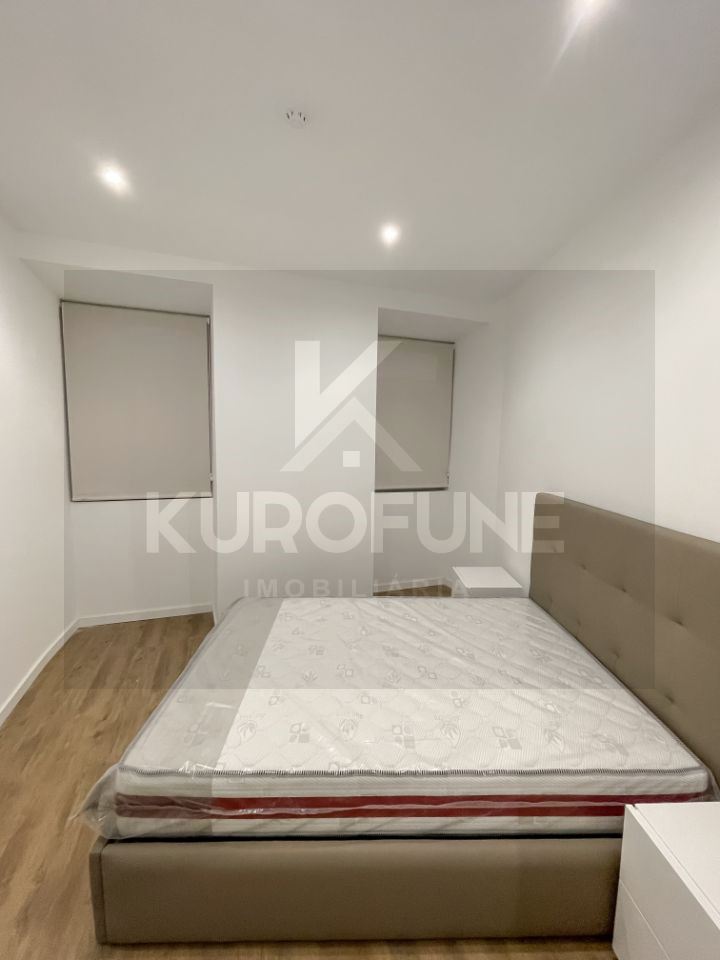 Apartamento T1 para Arrendamento em Sé Nova, Santa Cruz, Almedina e São Bartolomeu