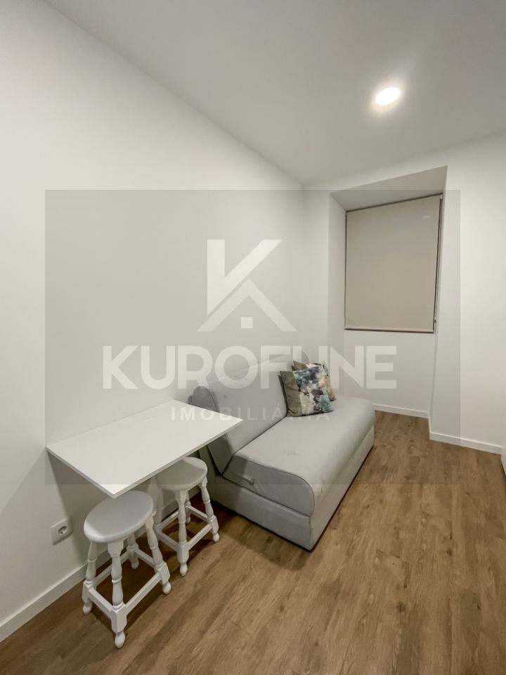 Apartamento T1 para Arrendamento em Sé Nova, Santa Cruz, Almedina e São Bartolomeu