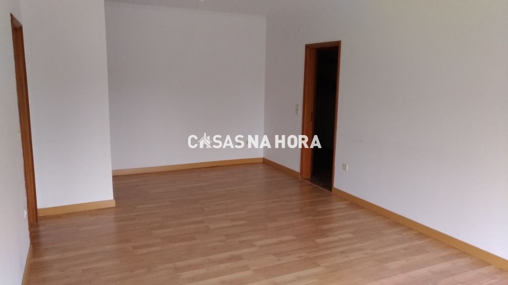 Apartamento 2 Quartos - Areias, Sequeiró, Lama e Palmeira, Santo Tirso