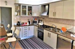 Moradia isolada com 5 Quartos para Compra