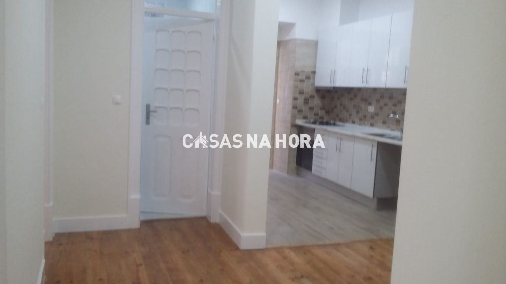 Apartamento  com 4 Quartos - Santo António, Lisboa