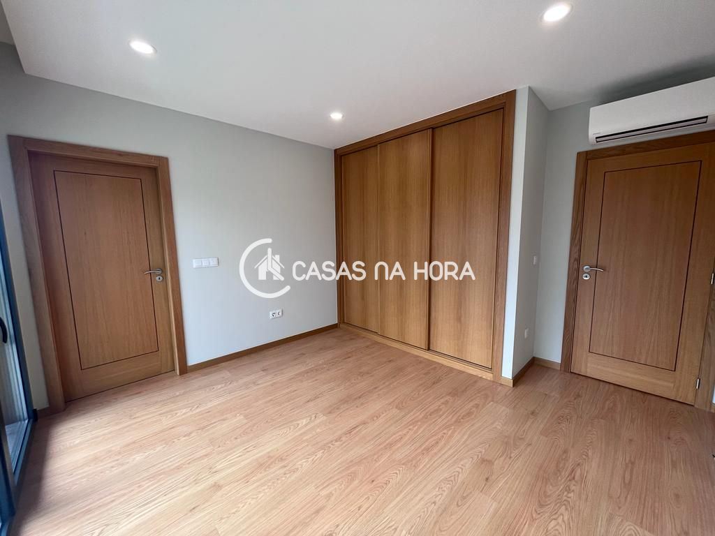 Moradia T4 para Arrendamento em Rio de Loba