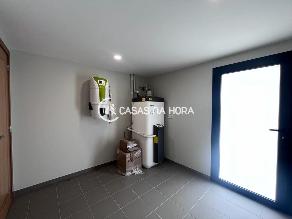 Moradia T4 para Arrendamento em Rio de Loba