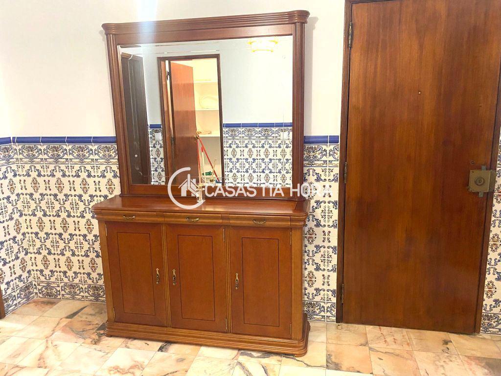 Apartamento T2 para Arrendamento em Charneca de Caparica e Sobreda