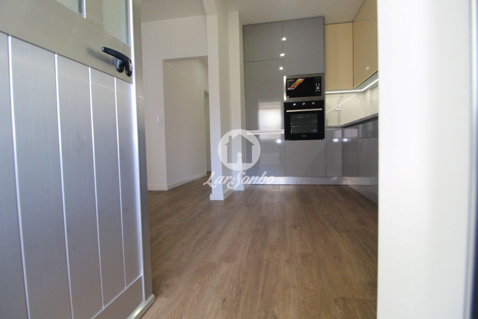 Apartamento T2 para Venda em Ermesinde Foto 5/18