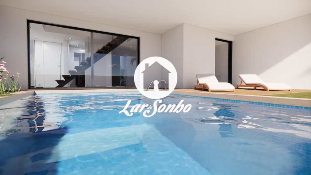 Moradia T4 para Venda em Gemeses