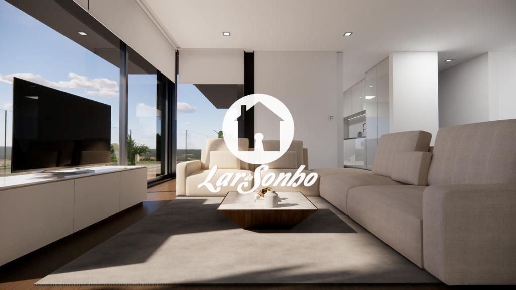 Moradia T4 para Venda em Gemeses