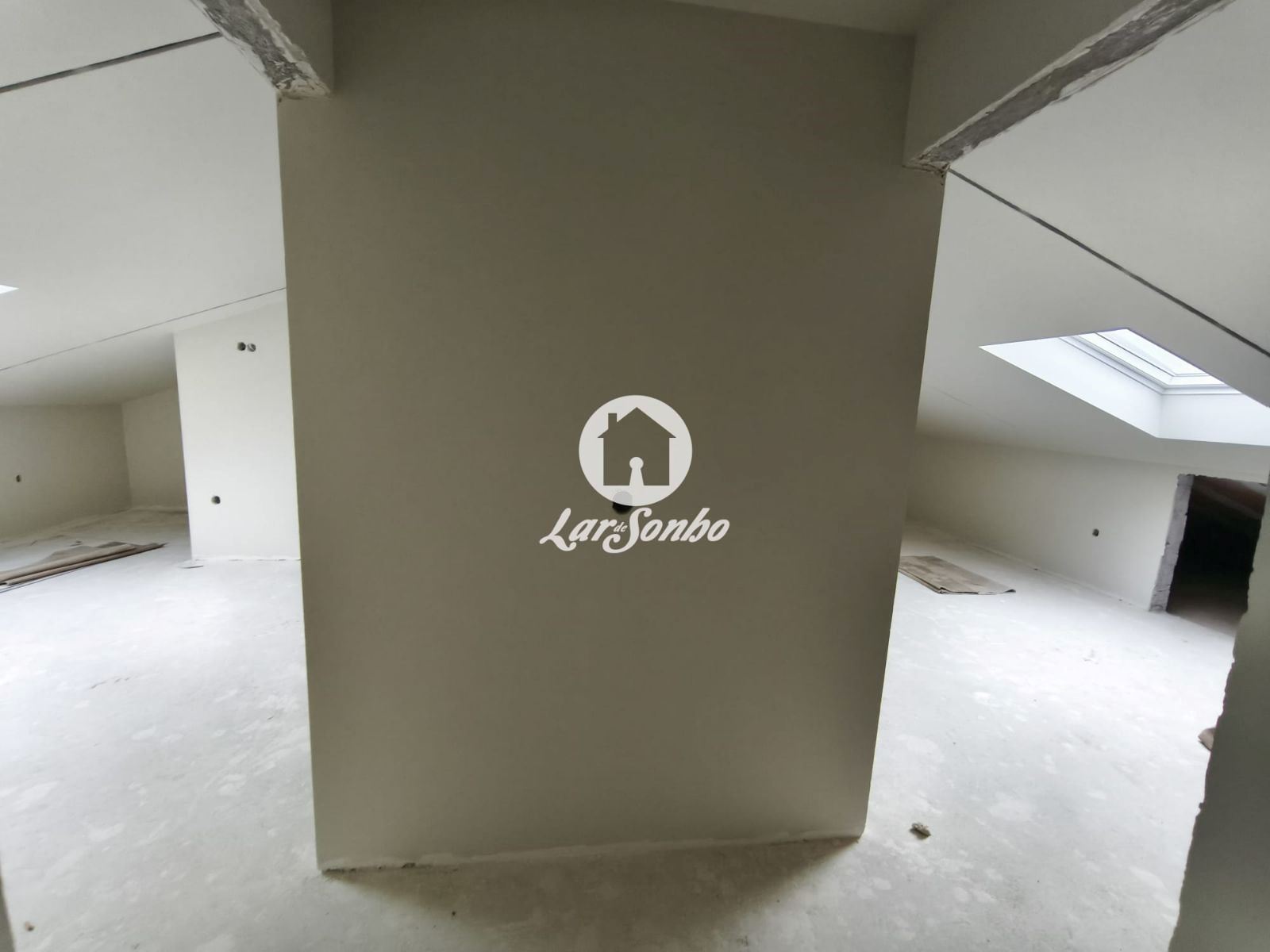 Apartamento T4 para Venda em Arcozelo