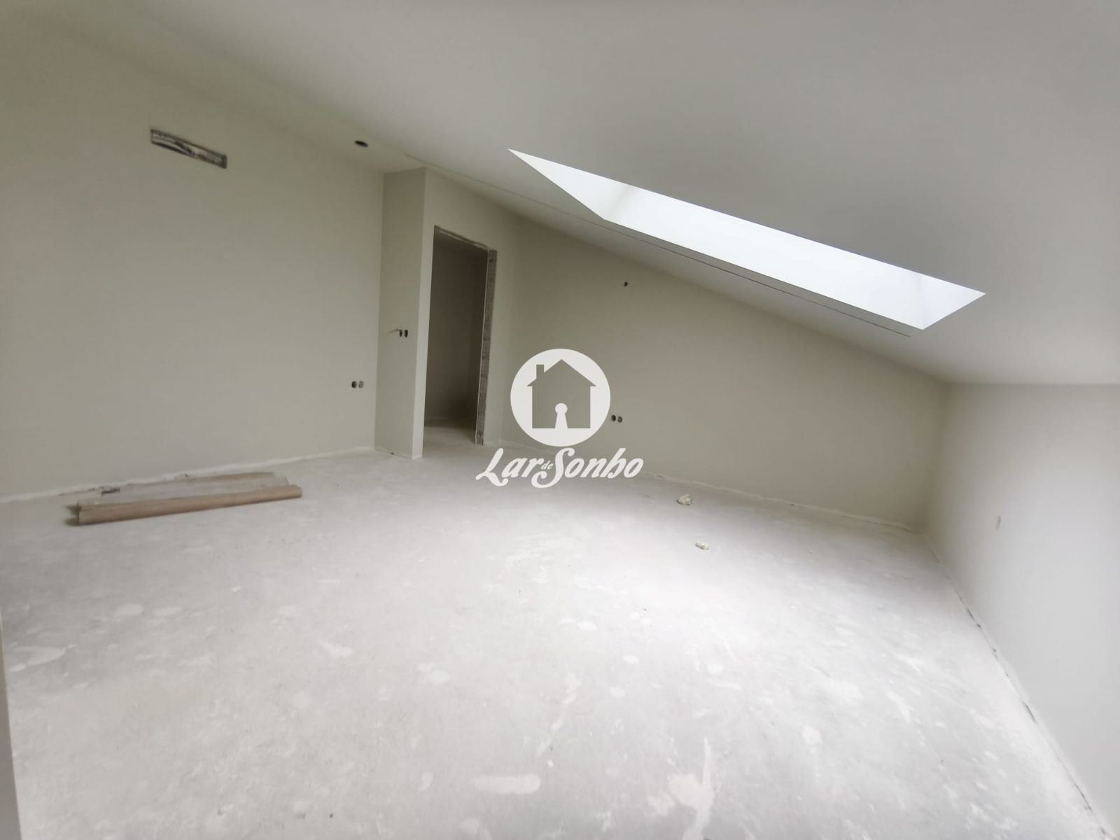 Apartamento T4 para Venda em Arcozelo