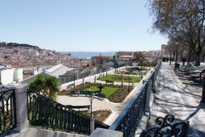 Apartamento com 4 Quartos para Compra