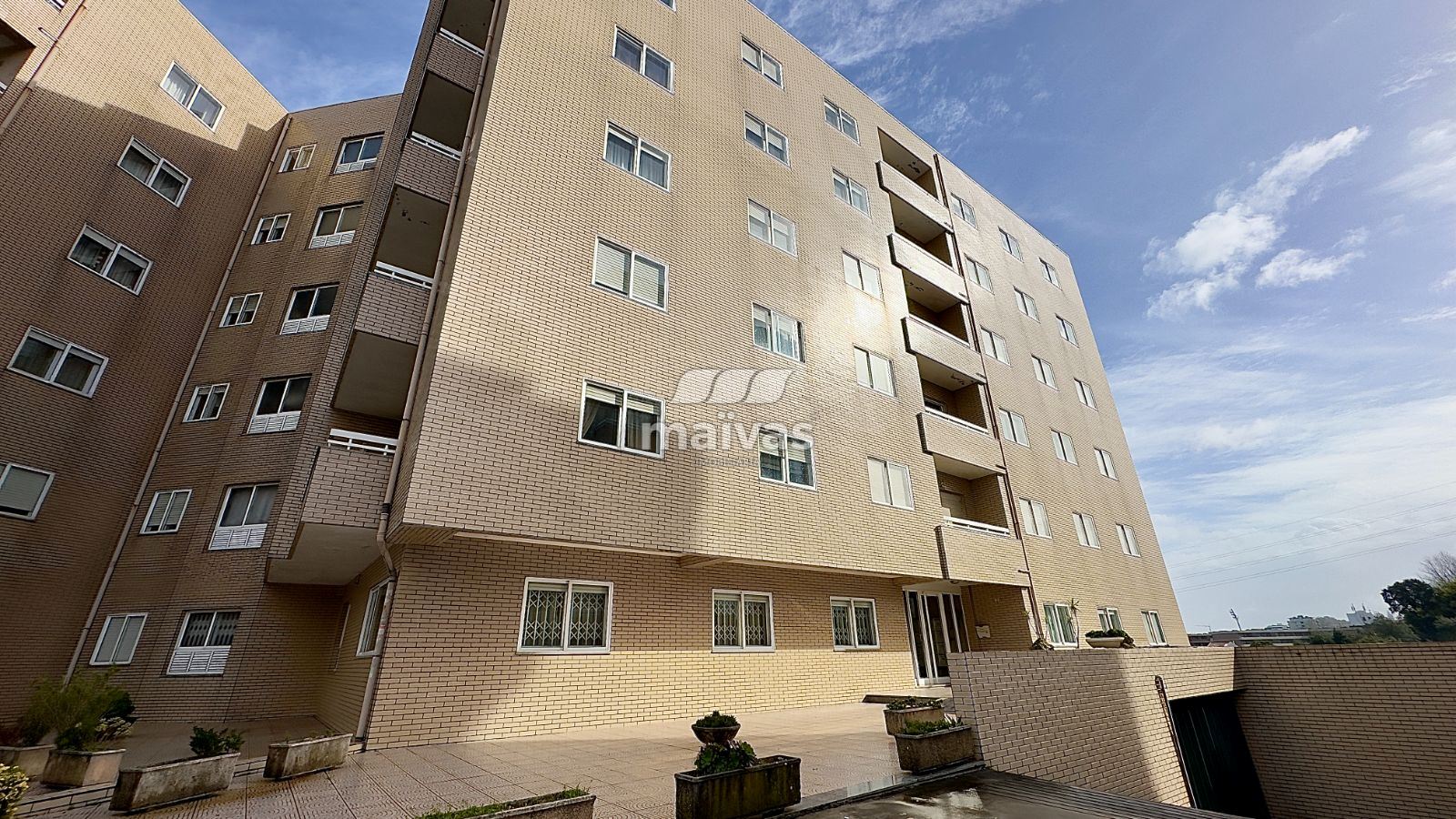 Apartamento T3 para Arrendamento em Mafamude e Vilar do Paraíso