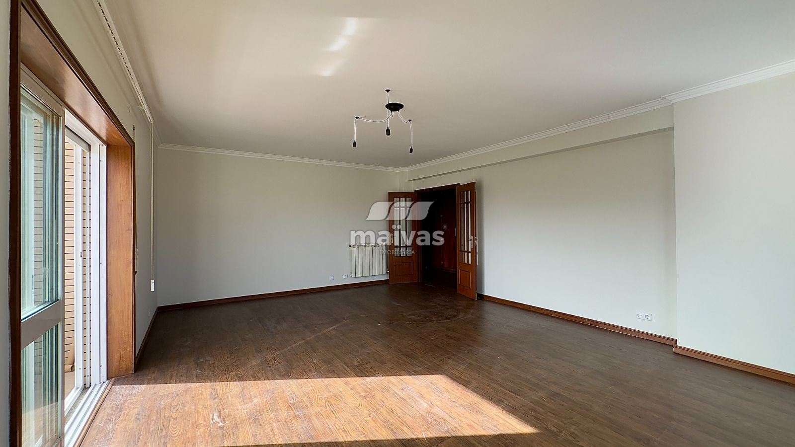 Apartamento T3 para Arrendamento em Mafamude e Vilar do Paraíso