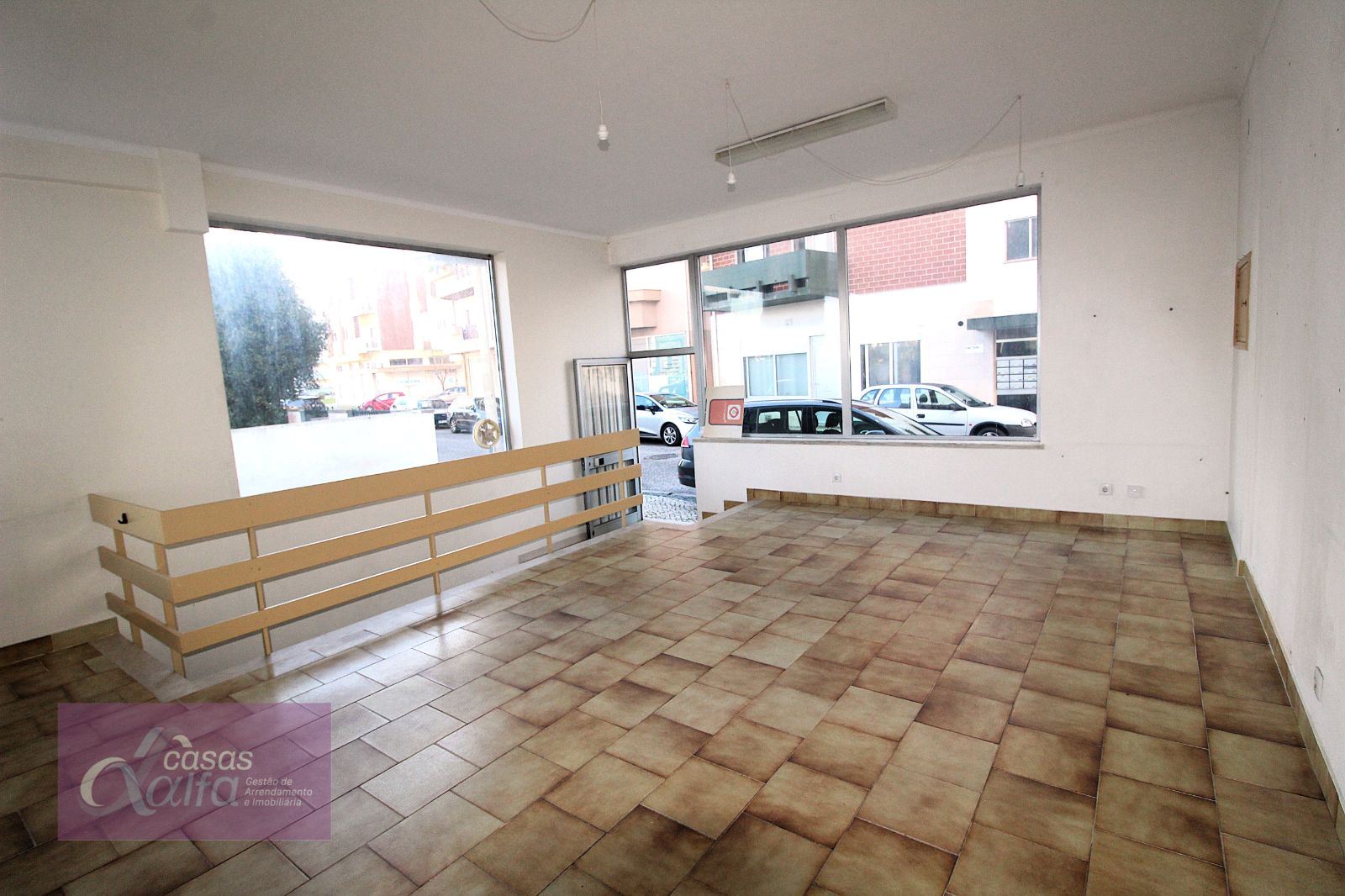 Loja para Arrendamento em Leiria, Pousos, Barreira e Cortes