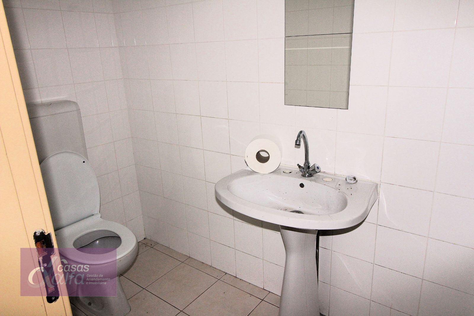 Loja para Arrendamento em Leiria, Pousos, Barreira e Cortes