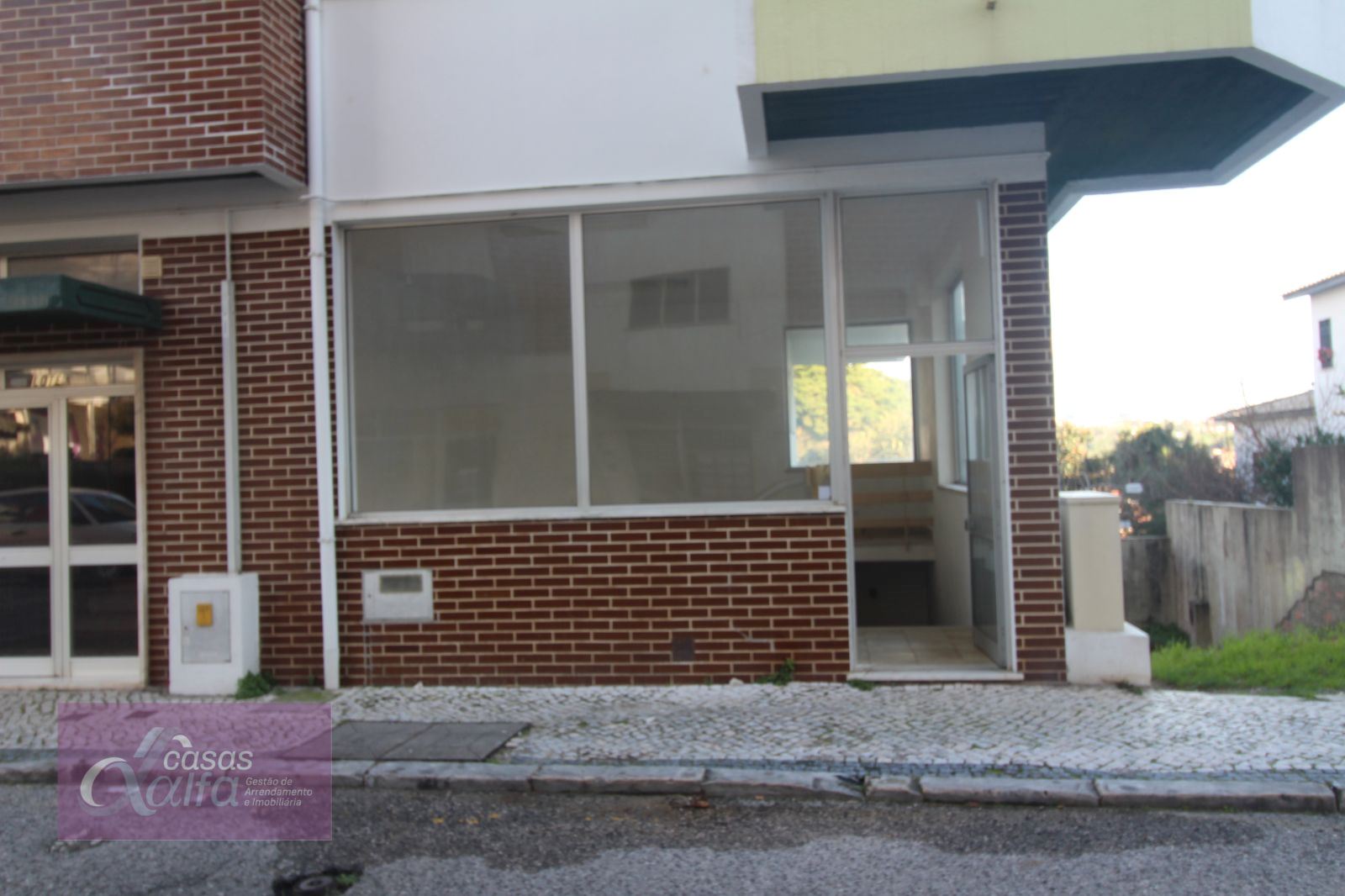 Loja para Arrendamento em Leiria, Pousos, Barreira e Cortes