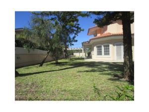 Casa aislada T6, para Alquiler