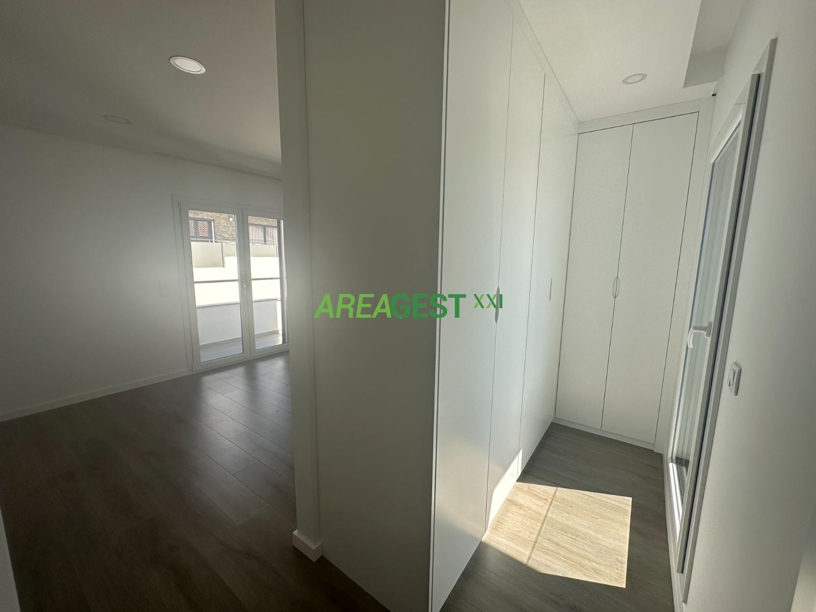 Moradia T4 para Venda em Ramada e Caneças