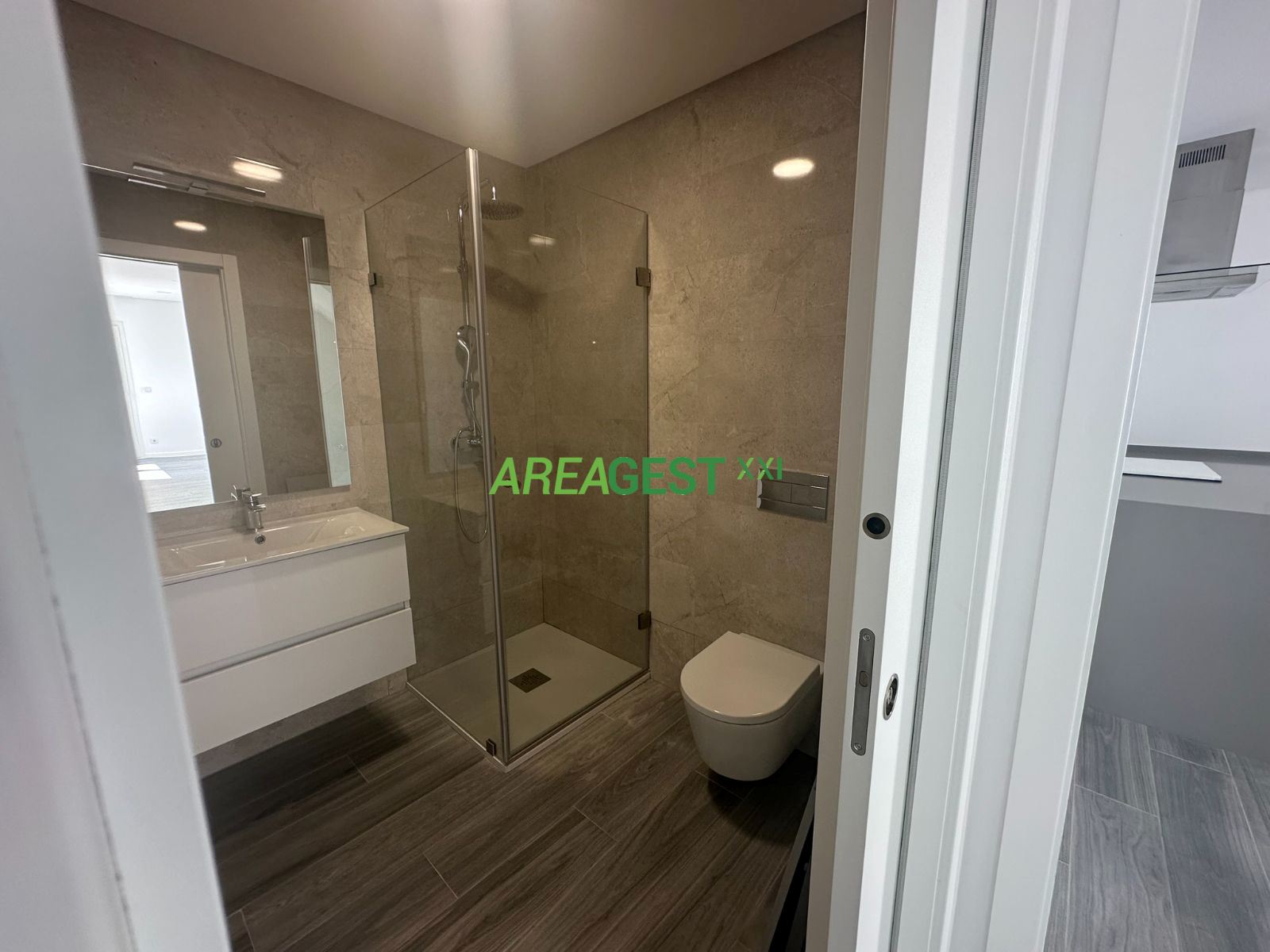 Moradia T4 para Venda em Ramada e Caneças