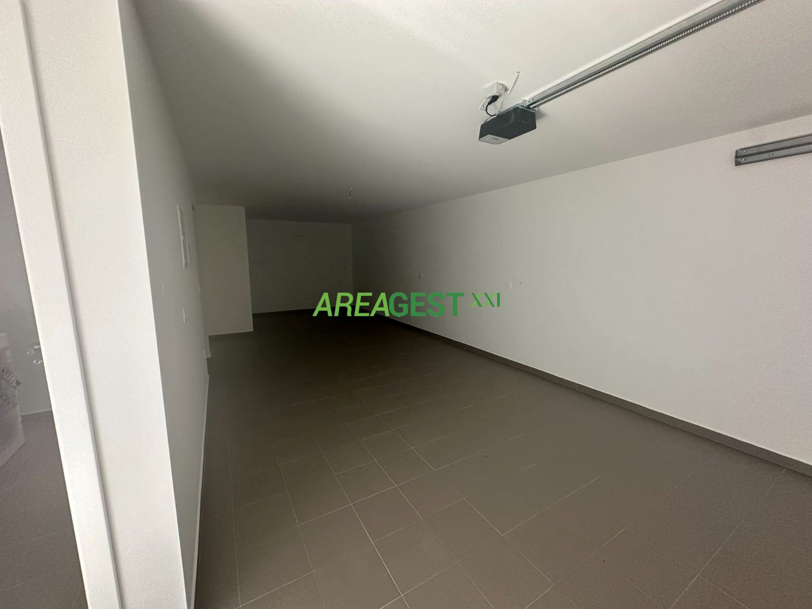 Moradia T4 para Venda em Ramada e Caneças