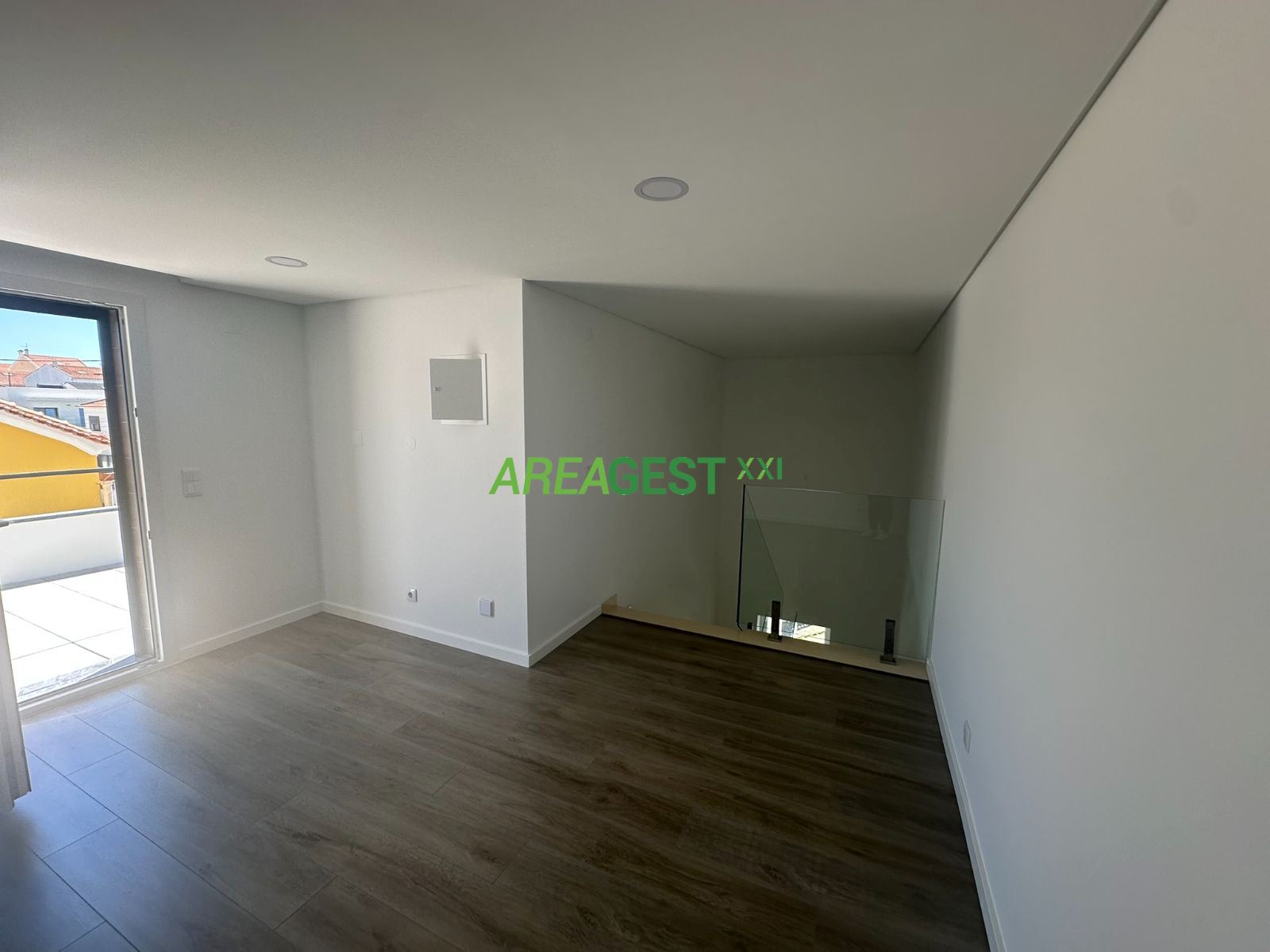 Moradia T4 para Venda em Ramada e Caneças