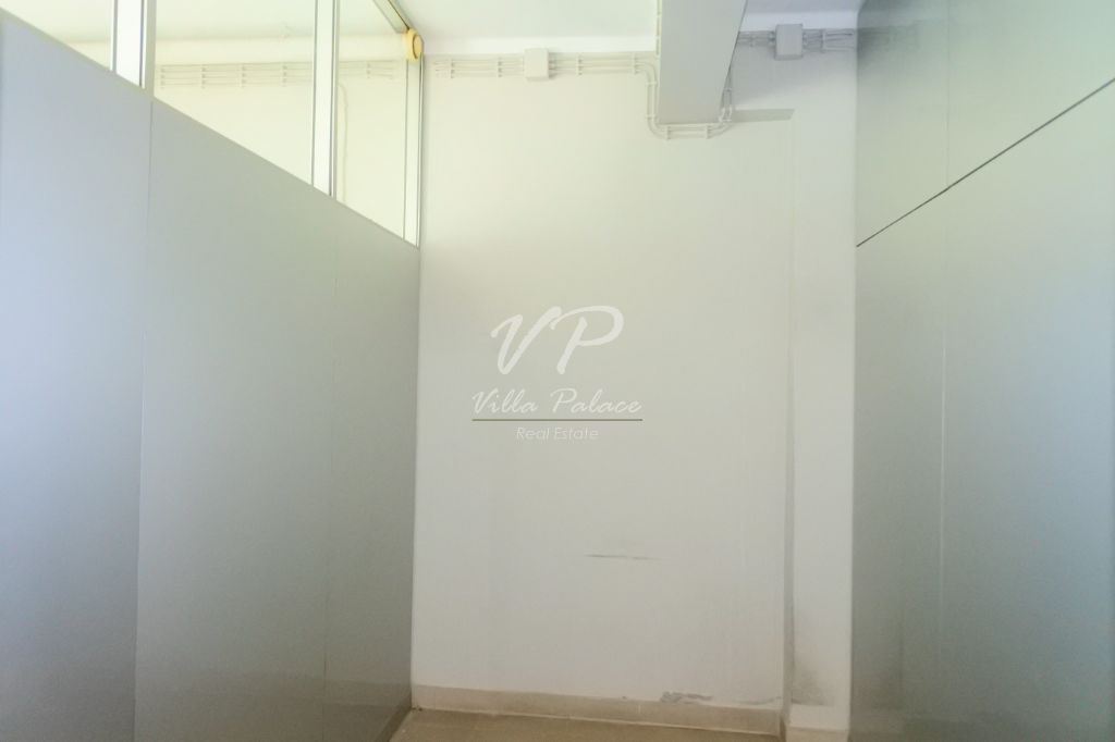 Loja para Venda em Santo António dos Cavaleiros e Frielas Foto 7