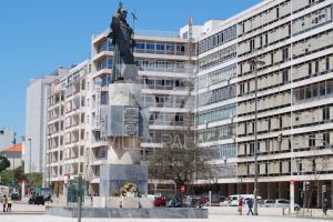 Loja, para Arrendamento