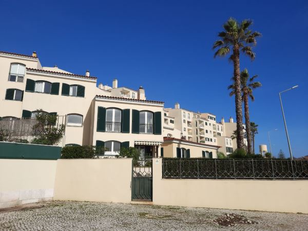 Gymnasium, para Sale