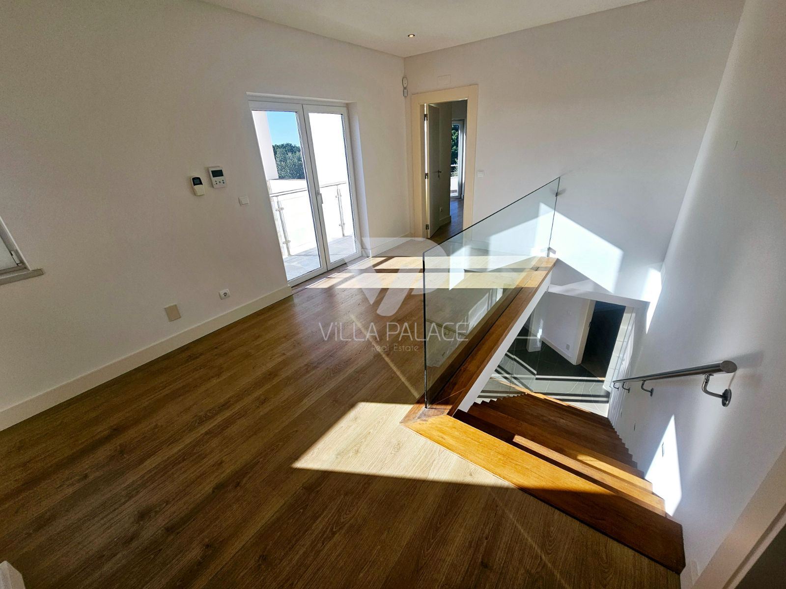 Moradia T4 para Venda em Queluz e Belas