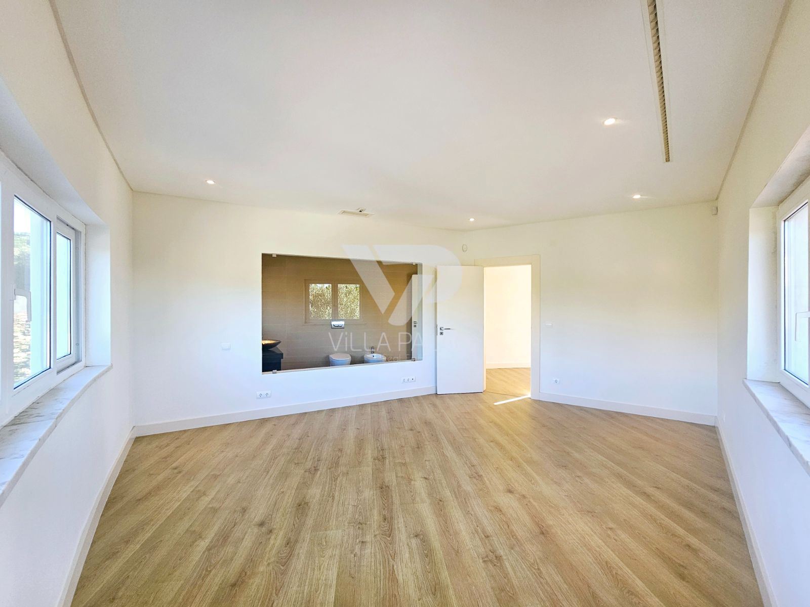 Moradia T4 para Venda em Queluz e Belas