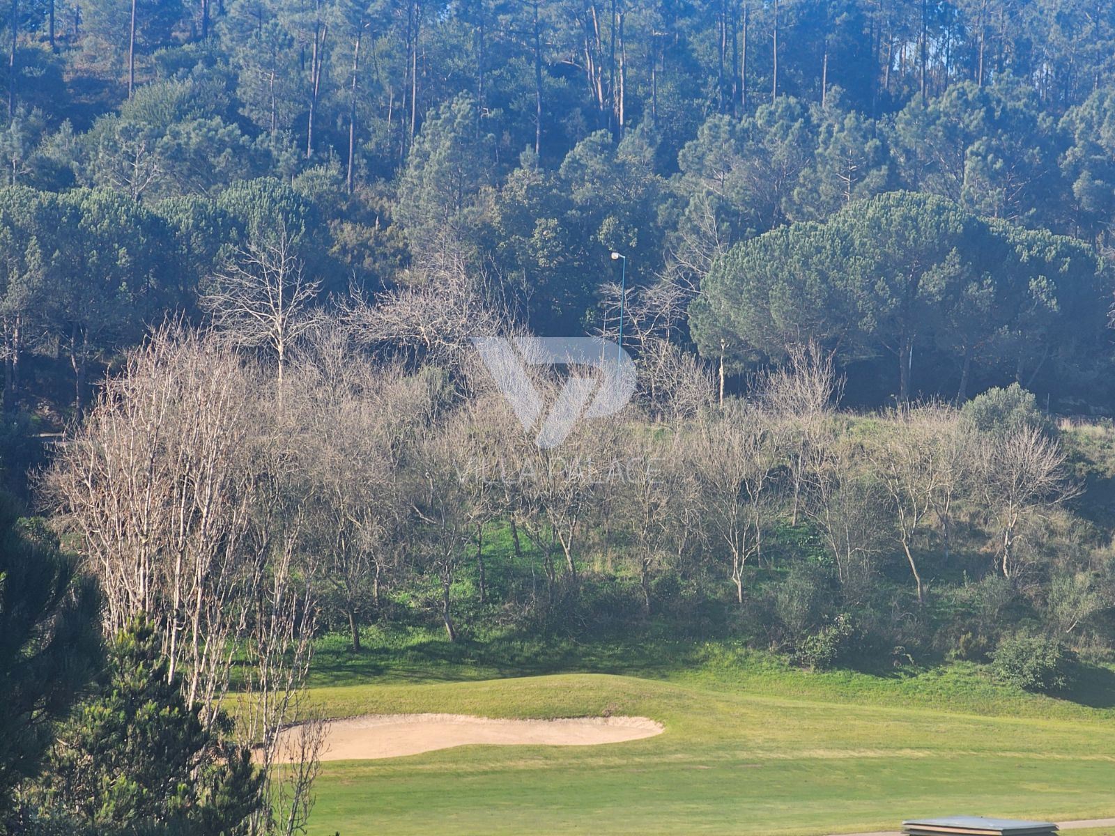 Moradia T4 para Venda em Queluz e Belas