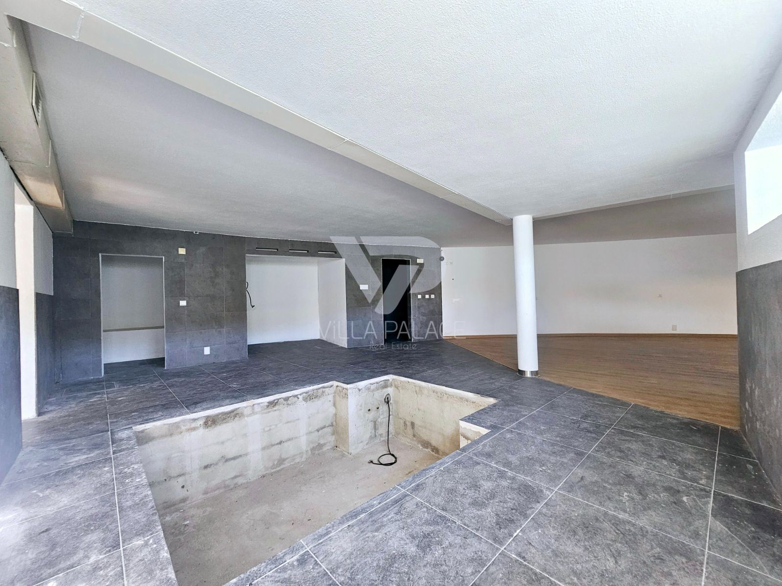 Moradia T4 para Venda em Queluz e Belas