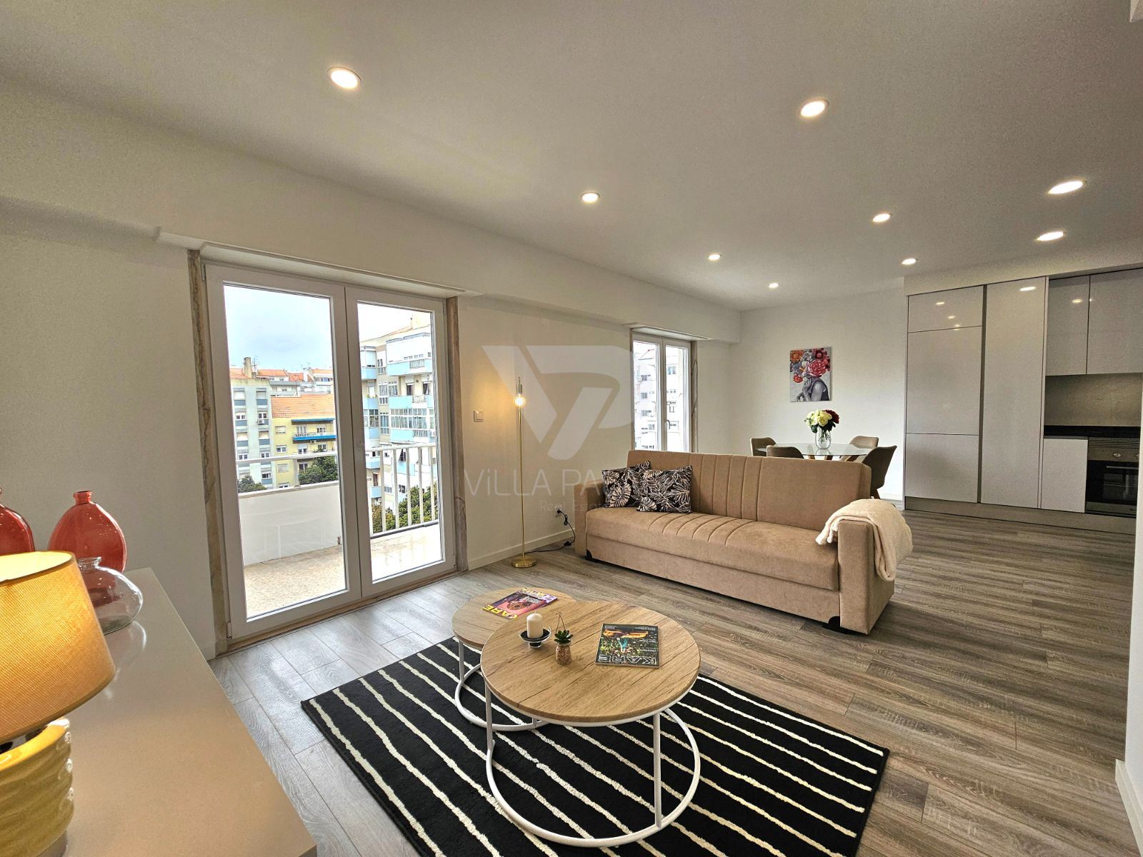 Apartamento T3 para Venda em Benfica Foto 2