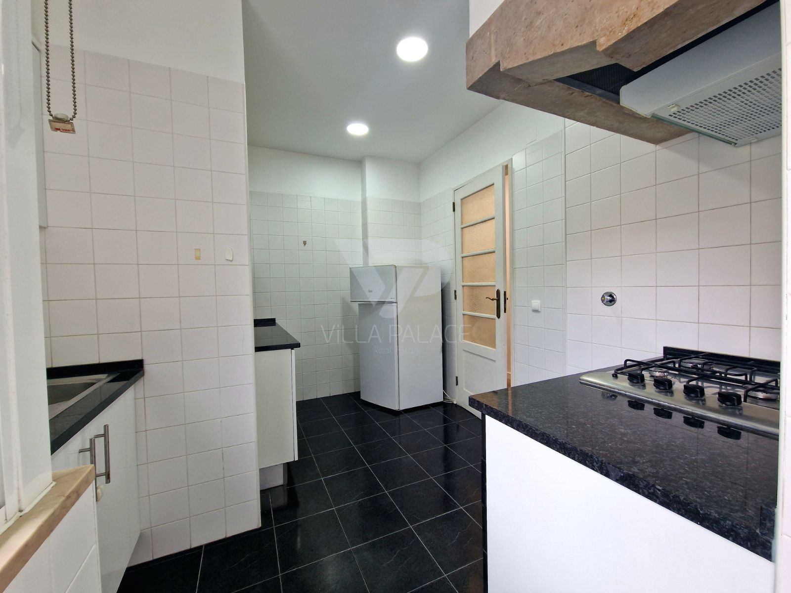 Apartamento T2 para Arrendamento em Campo de Ourique