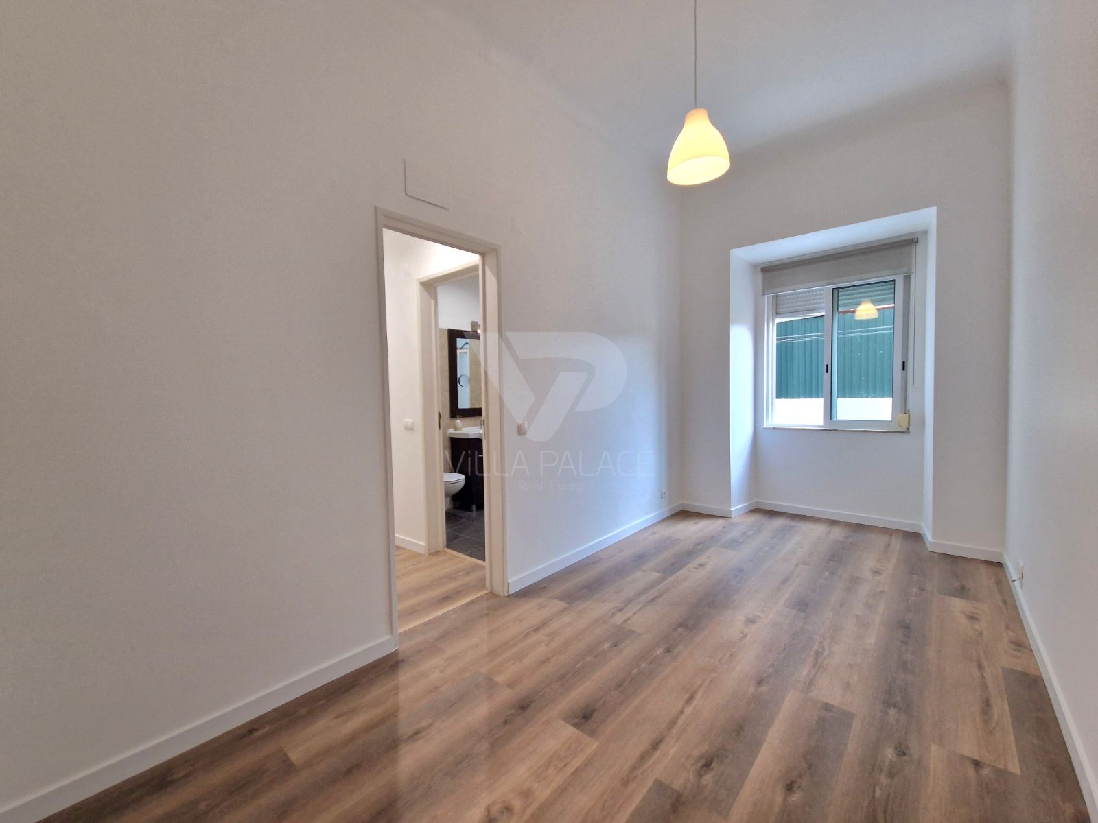 Apartamento T2 para Arrendamento em Campo de Ourique