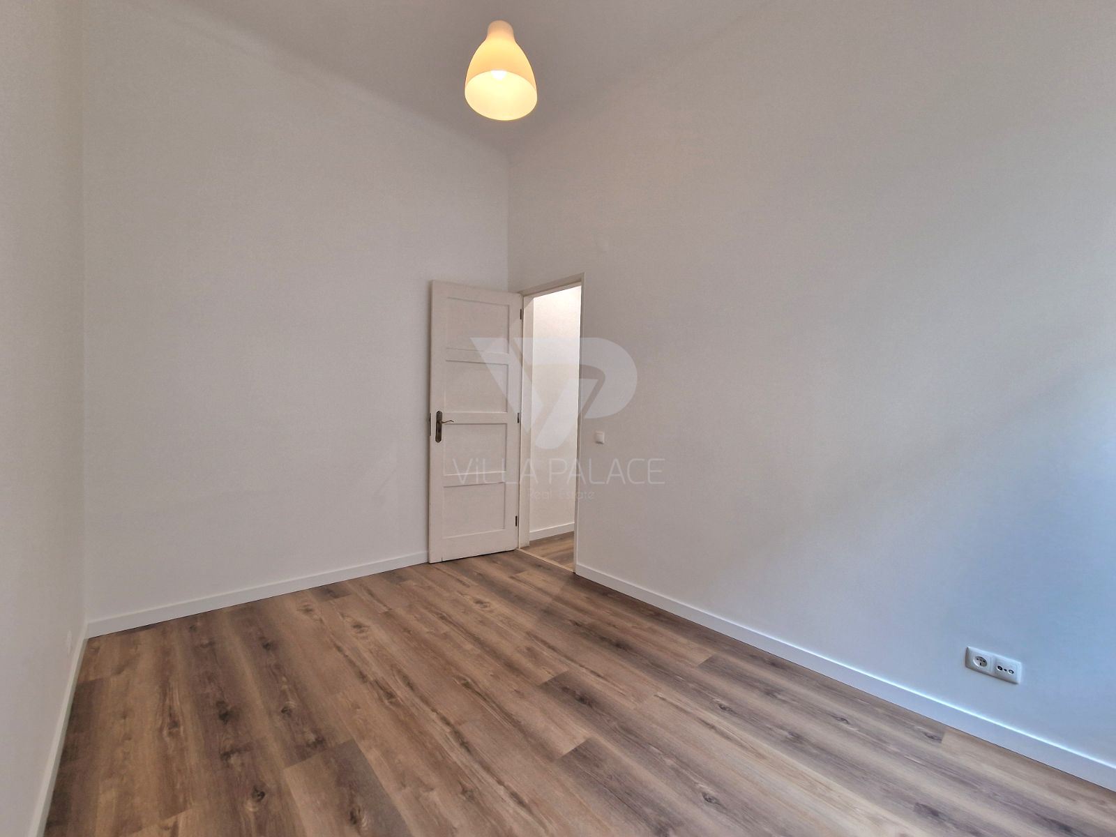 Apartamento T2 para Arrendamento em Campo de Ourique