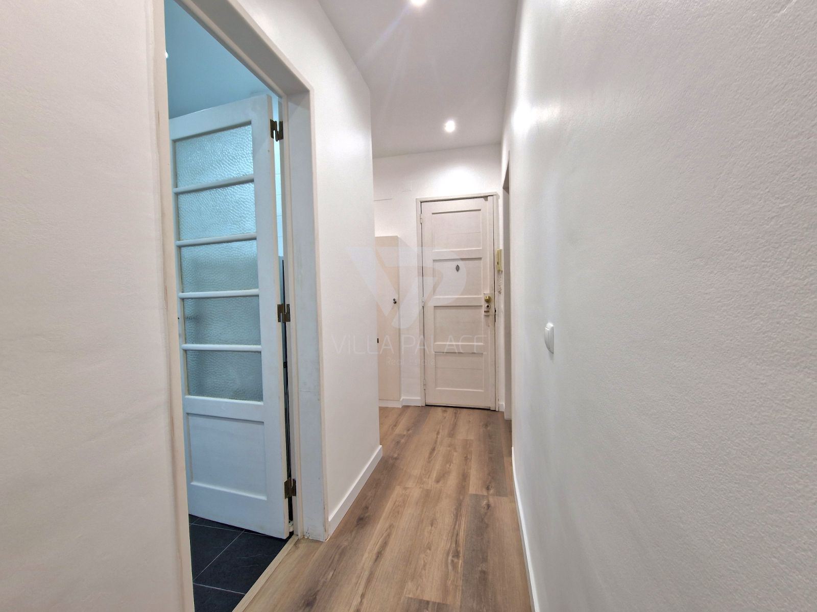 Apartamento T2 para Arrendamento em Campo de Ourique