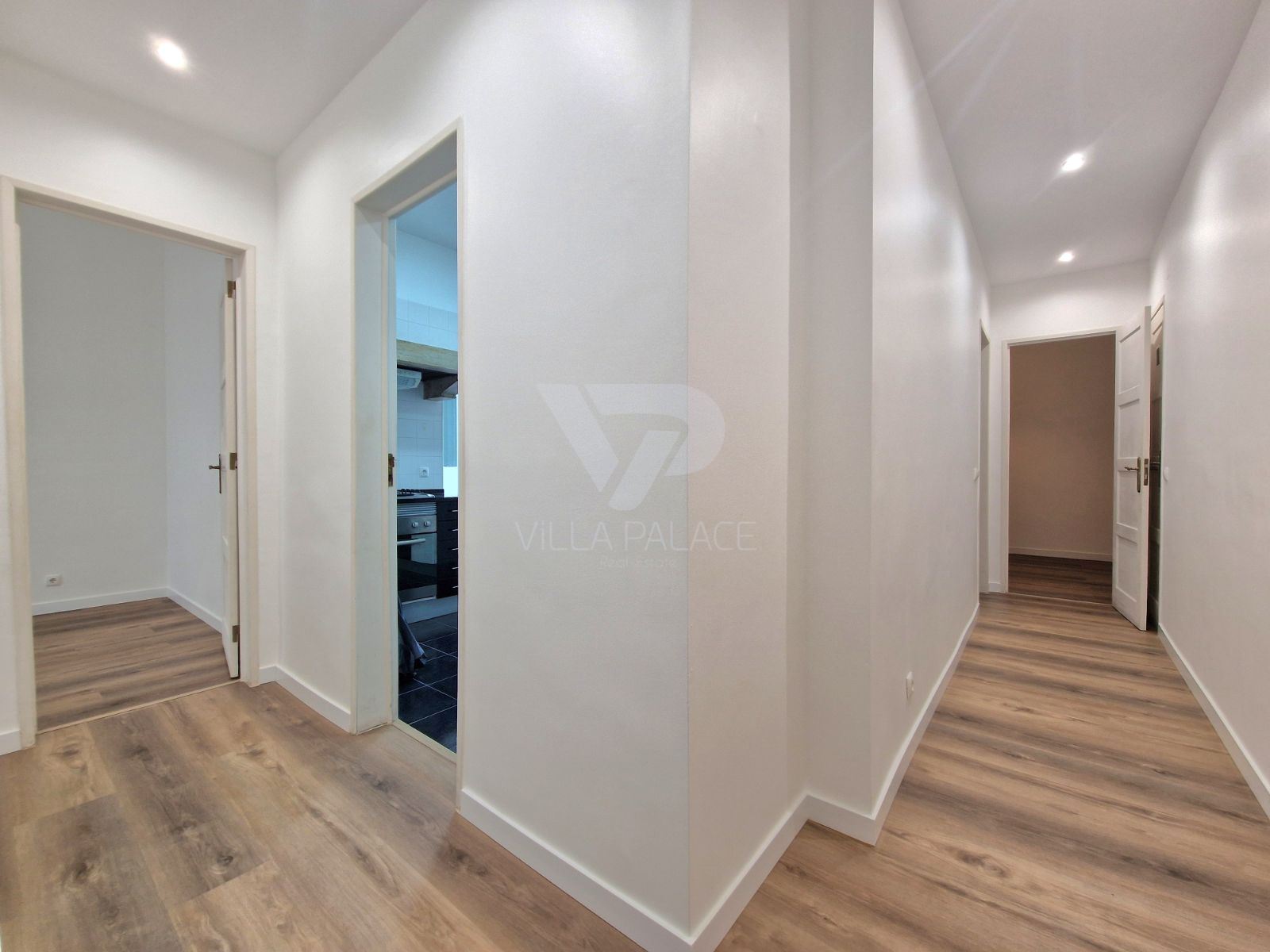 Apartamento T2 para Arrendamento em Campo de Ourique